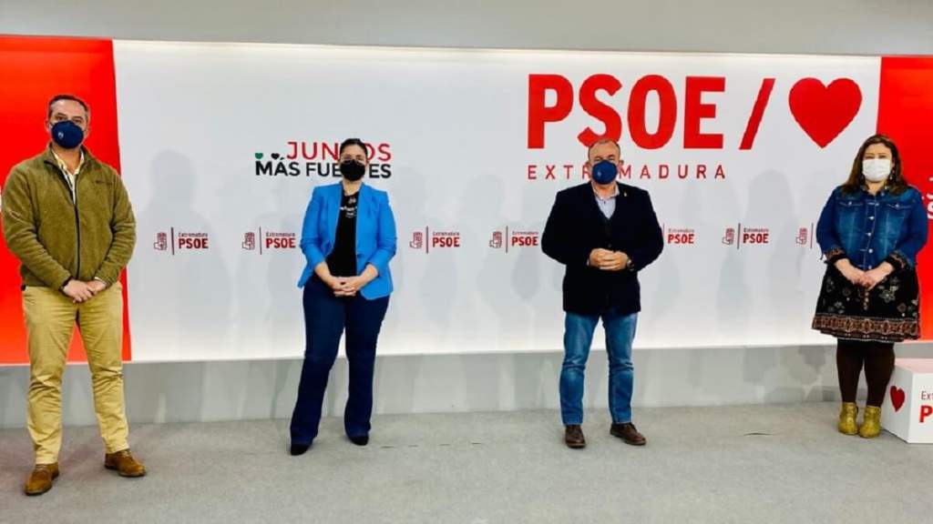 https://revistajaraysedal.es/wp-content/uploads/2021/08/pesca-galicia-puerto.jpg