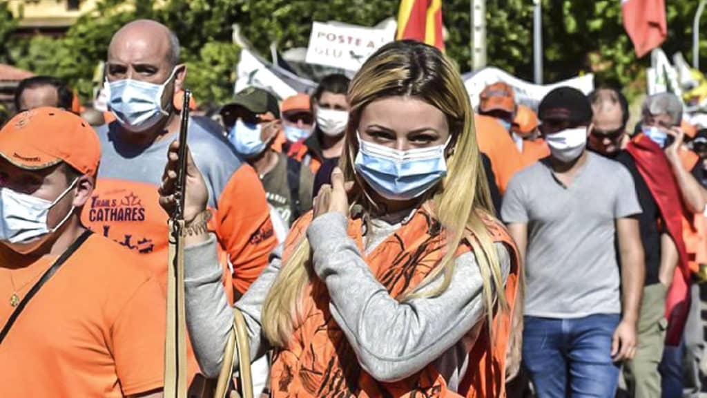 https://revistajaraysedal.es/wp-content/uploads/2021/08/pesca-galicia-puerto.jpg
