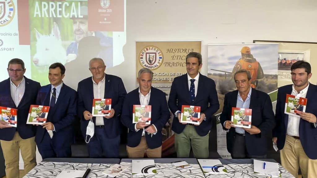 https://revistajaraysedal.es/wp-content/uploads/2021/08/pesca-galicia-puerto.jpg