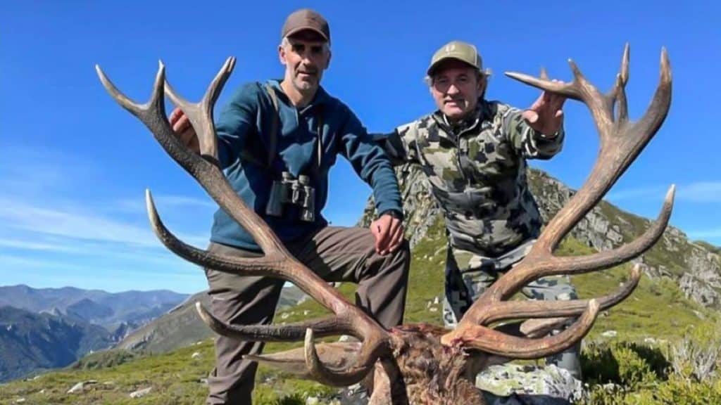 https://revistajaraysedal.es/wp-content/uploads/2021/08/pesca-galicia-puerto.jpg