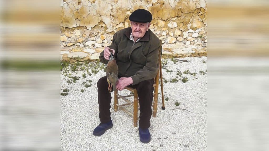 https://revistajaraysedal.es/wp-content/uploads/2021/08/pesca-galicia-puerto.jpg
