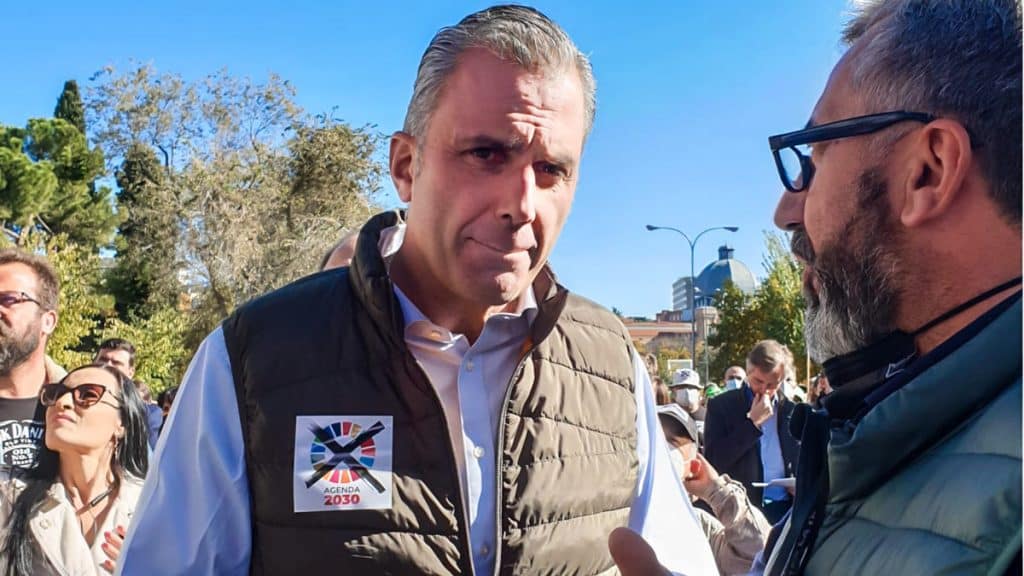 https://revistajaraysedal.es/wp-content/uploads/2021/08/pesca-galicia-puerto.jpg