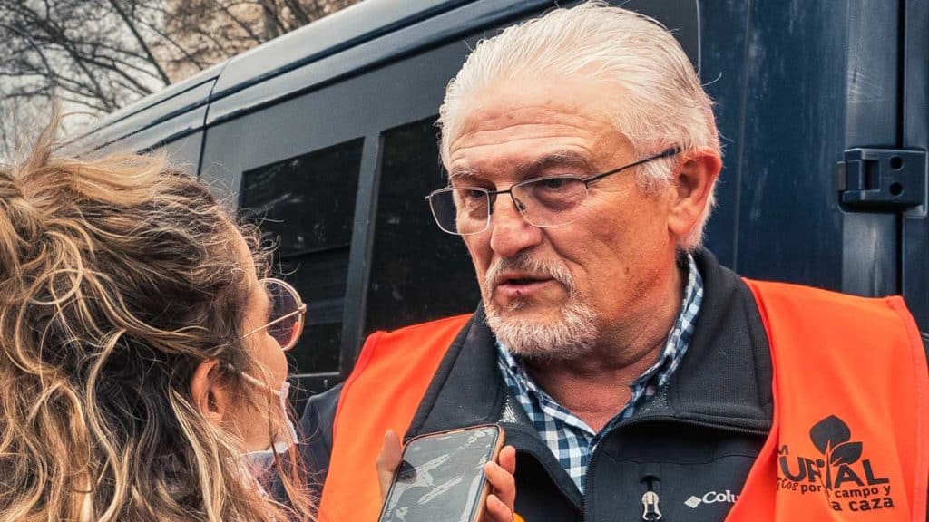 https://revistajaraysedal.es/wp-content/uploads/2021/08/pesca-galicia-puerto.jpg
