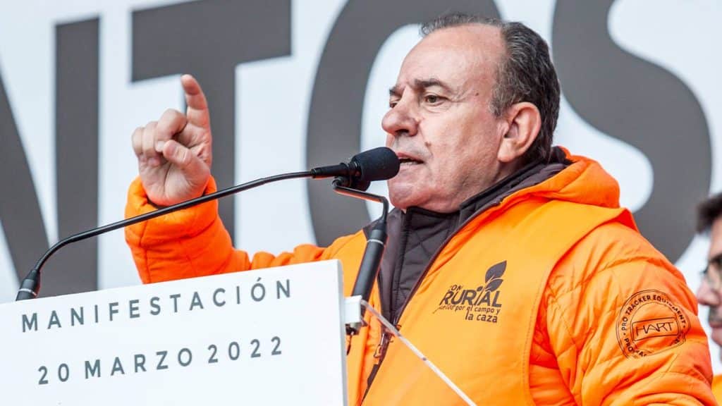 https://revistajaraysedal.es/wp-content/uploads/2021/08/pesca-galicia-puerto.jpg