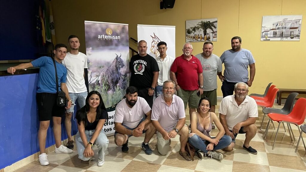 https://revistajaraysedal.es/wp-content/uploads/2021/08/pesca-galicia-puerto.jpg