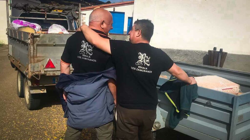 https://revistajaraysedal.es/wp-content/uploads/2021/08/pesca-galicia-puerto.jpg