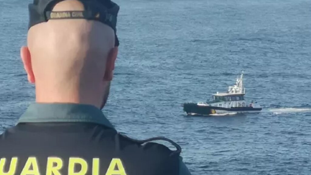 https://revistajaraysedal.es/wp-content/uploads/2021/08/pesca-galicia-puerto.jpg