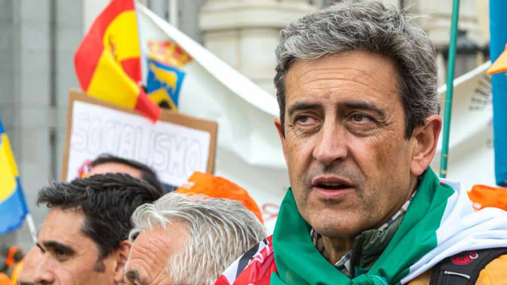 https://revistajaraysedal.es/wp-content/uploads/2021/08/pesca-galicia-puerto.jpg