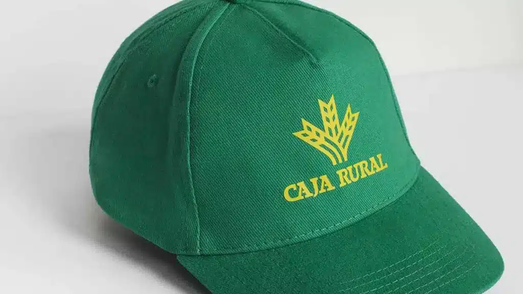https://revistajaraysedal.es/wp-content/uploads/2021/08/pesca-galicia-puerto.jpg