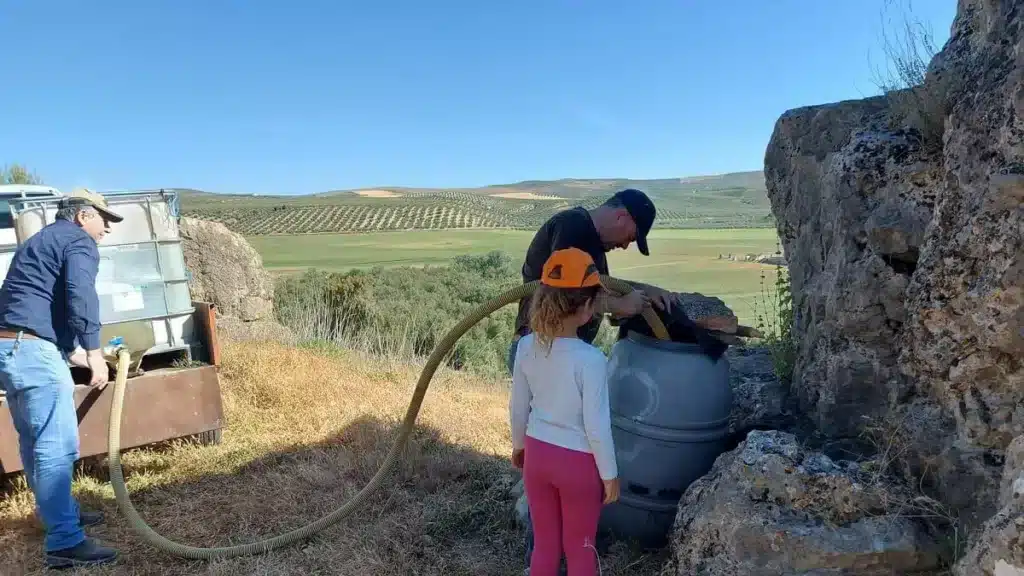 https://revistajaraysedal.es/wp-content/uploads/2021/08/pesca-galicia-puerto.jpg