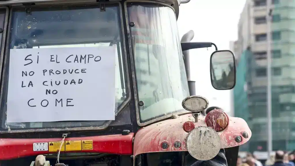 https://revistajaraysedal.es/wp-content/uploads/2021/08/pesca-galicia-puerto.jpg