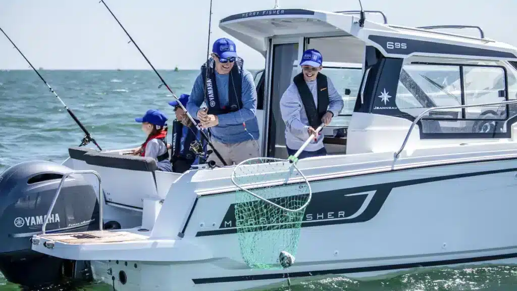 https://revistajaraysedal.es/wp-content/uploads/2021/08/pesca-galicia-puerto.jpg