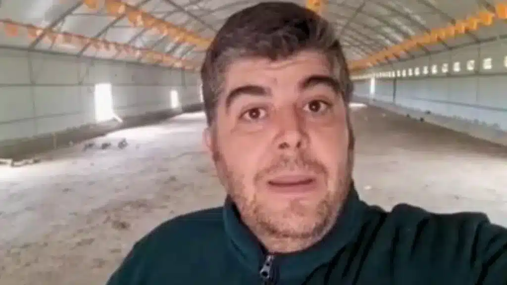 https://revistajaraysedal.es/wp-content/uploads/2021/08/pesca-galicia-puerto.jpg