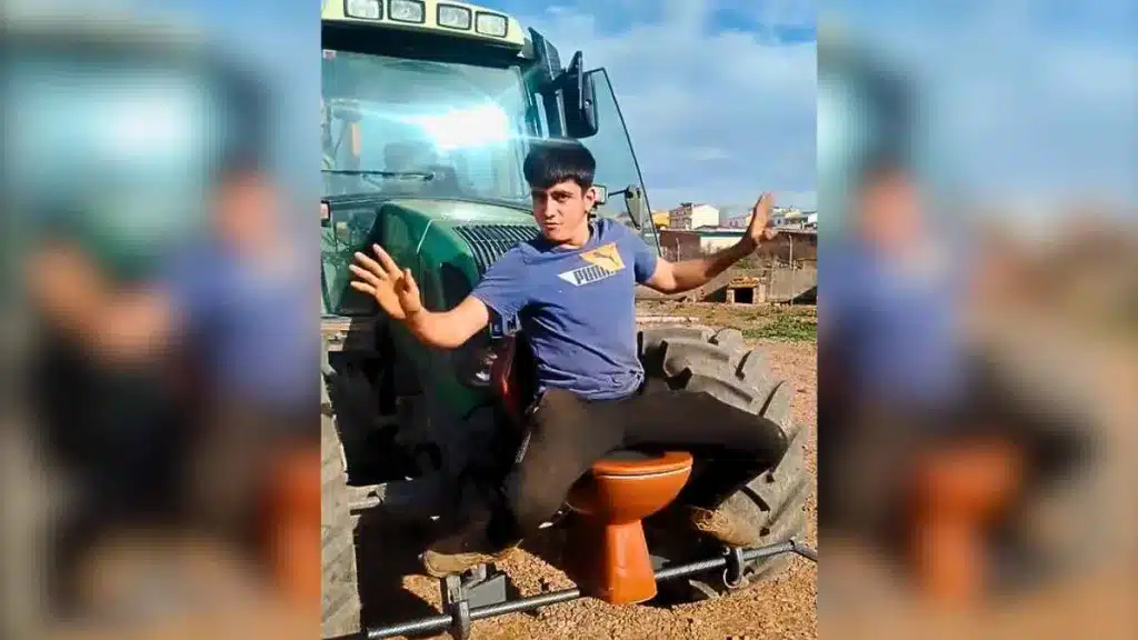 La desternillante reacción de un agricultor a las multas por no llevar retrete portátil al campo.