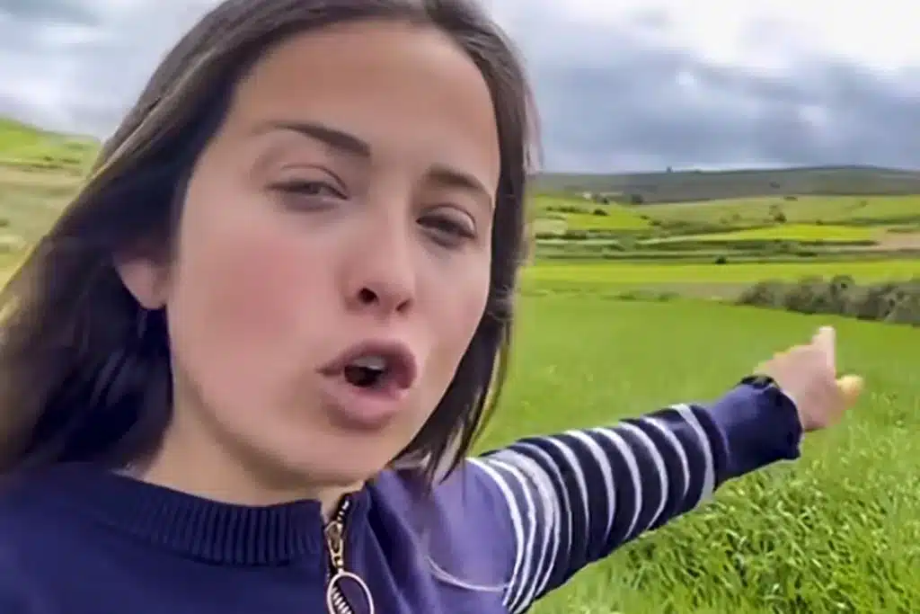 joven agricultora