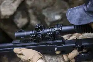 PARD lanza un pequeño y poderoso visor digital nocturno ideal para la caza del jabalí por 399 euros
