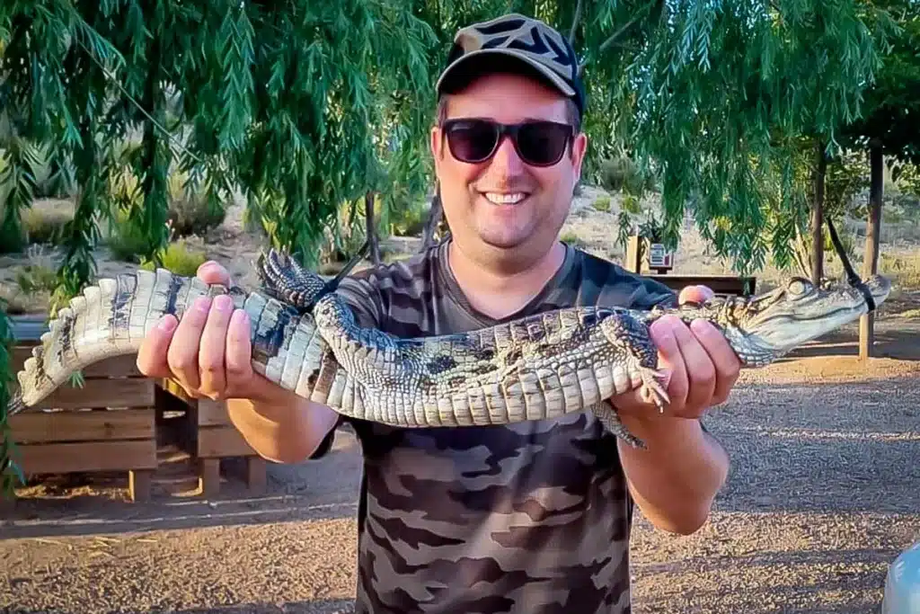 El pescador con el caimán.