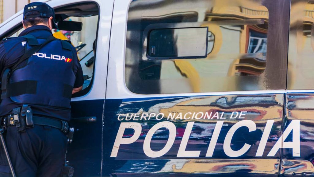 https://revistajaraysedal.es/wp-content/uploads/2021/08/pesca-galicia-puerto.jpg