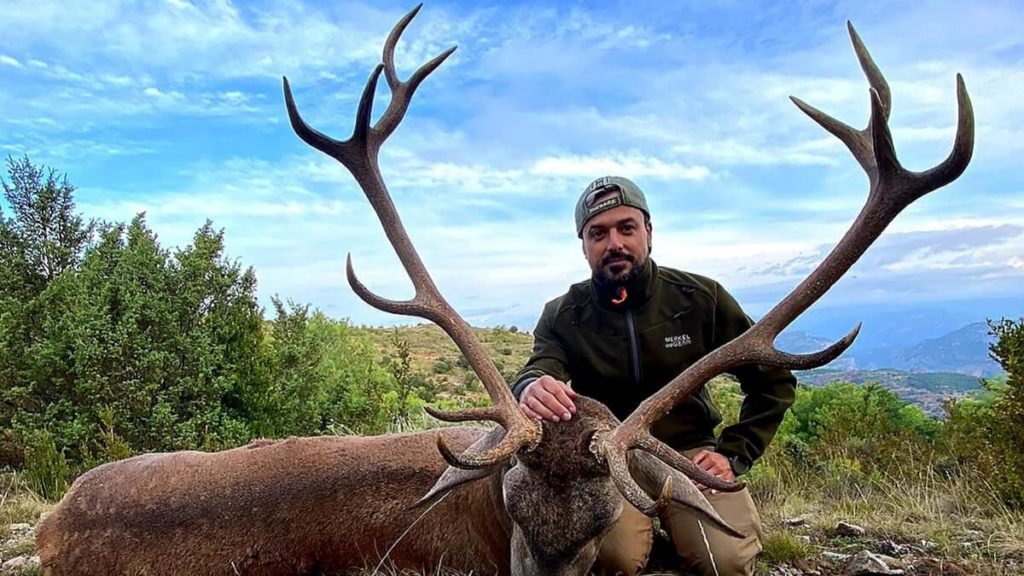https://revistajaraysedal.es/wp-content/uploads/2021/08/pesca-galicia-puerto.jpg