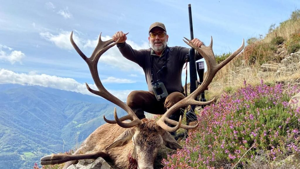 https://revistajaraysedal.es/wp-content/uploads/2021/08/pesca-galicia-puerto.jpg