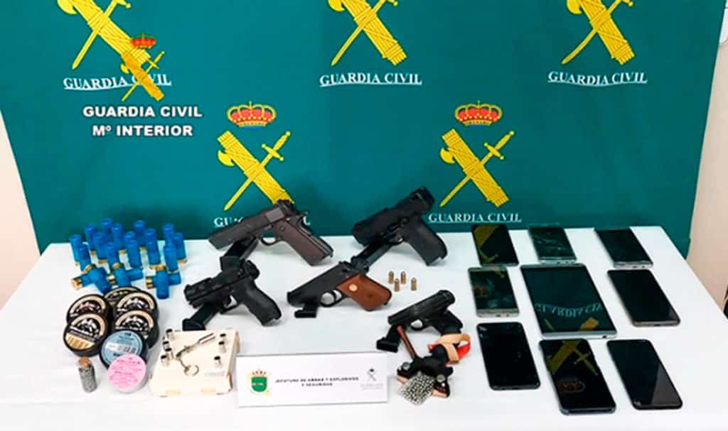 https://revistajaraysedal.es/wp-content/uploads/2021/08/pesca-galicia-puerto.jpg